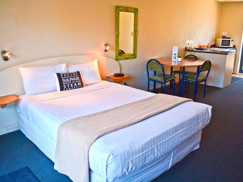 4ABC150D4178AB74B721F4DF329180AA