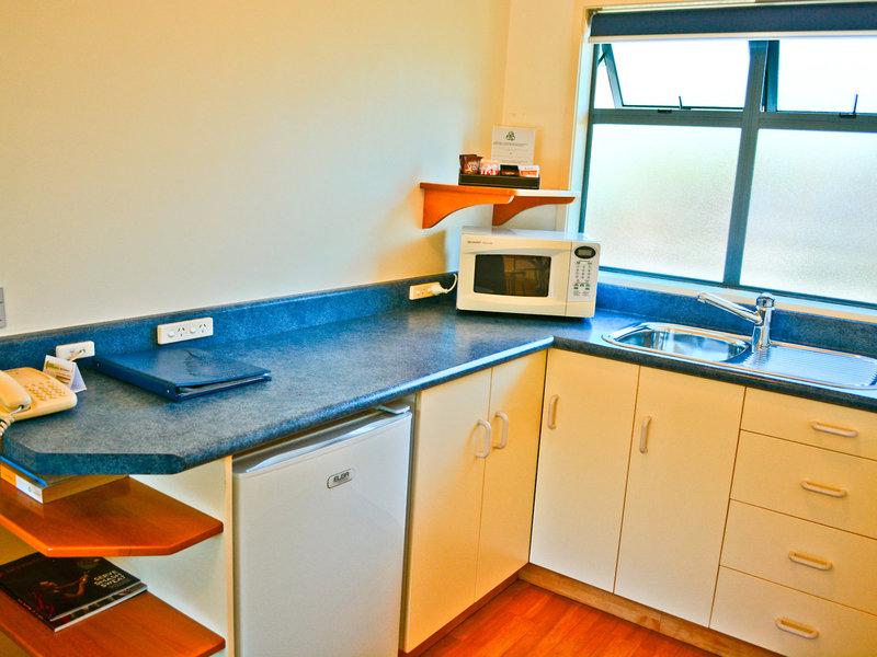 DDC6C4CBA44D7310CFFC36421797735C