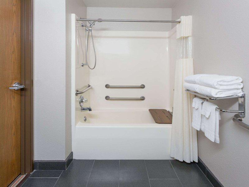 6B10A3088133C2A40AA109D24CDE7818