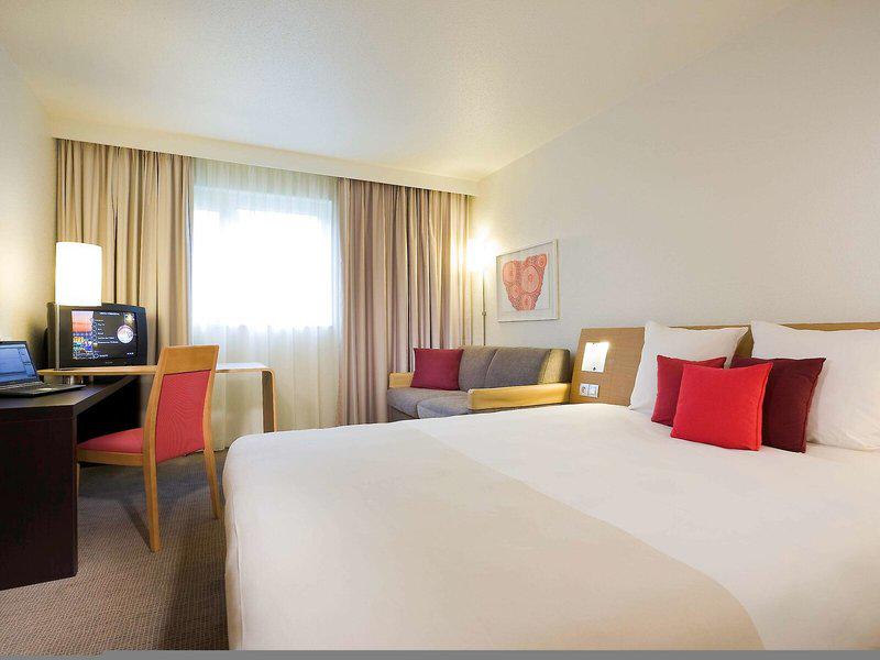 24179C6C4592DC85A67F0F30CDCBB005