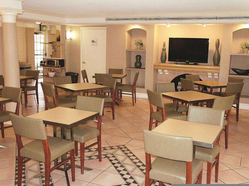 90218FE2DB5257C5177AFB3A68AE2470