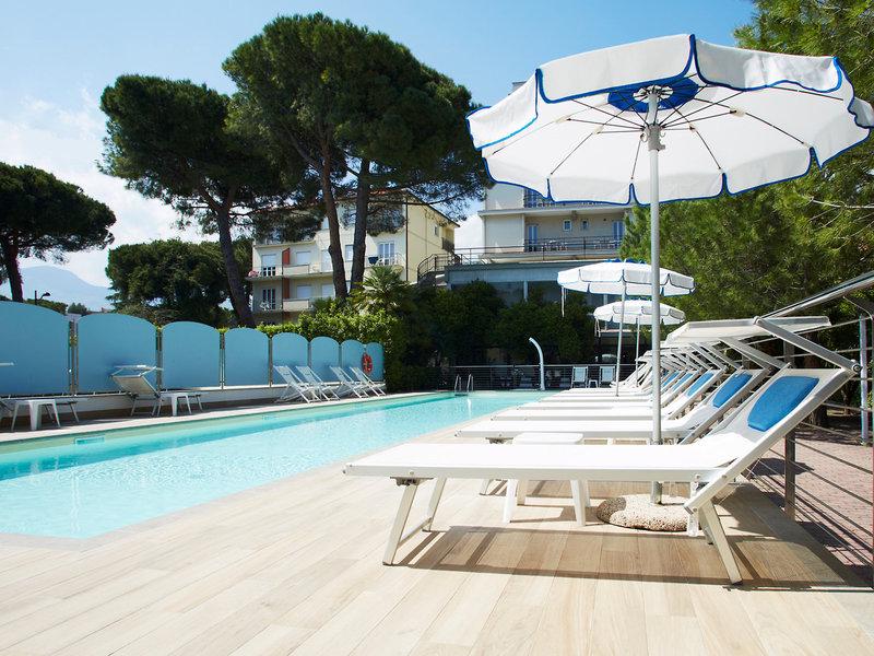 51AA2C14261139A9D5FA40AD4290BD43