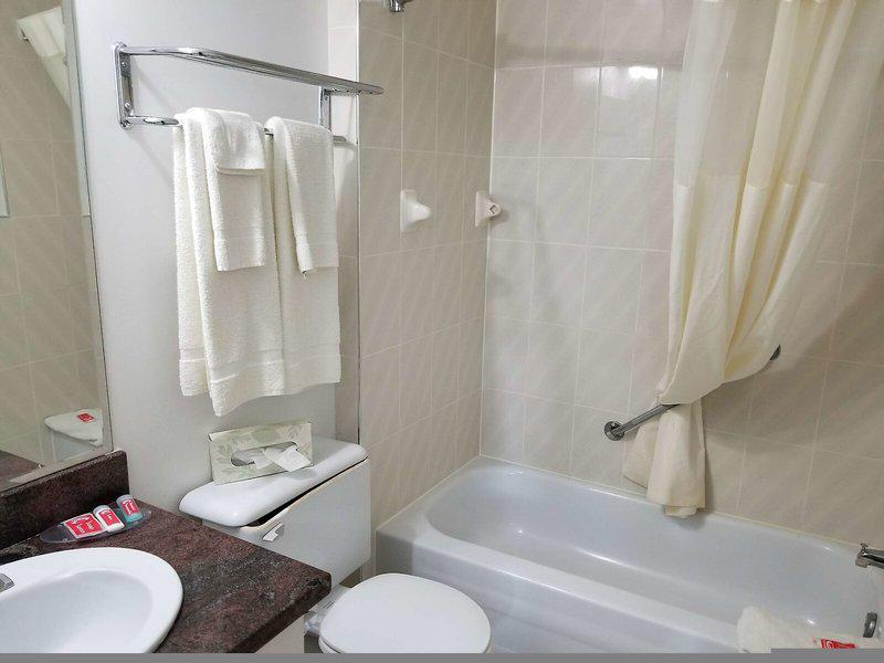 13E3C16CCBC4C4ECDECFEF0E5B5E01ED