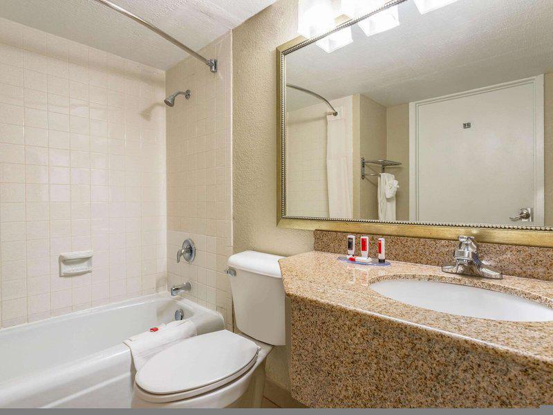 6CEE0D89FBC7AE3620AA100B4CD6E241