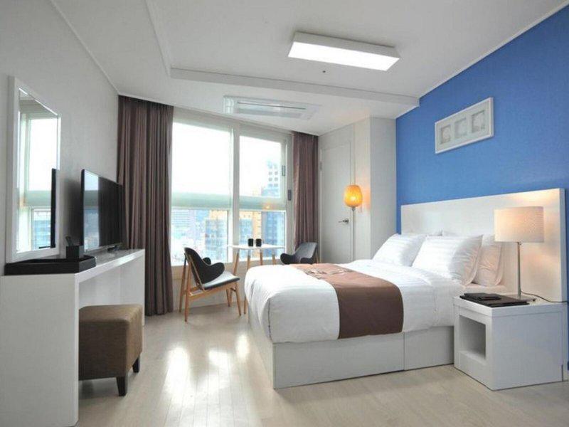 565F6451EA16E9B6A87AF3A00D57DA79