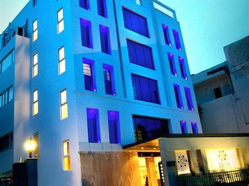 33A9BBF746932734E8AD97BAB5ED2A0D