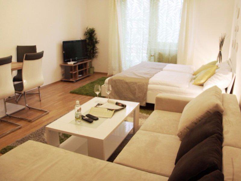 9AEE6860478EF9F4D660927F6678C7DB