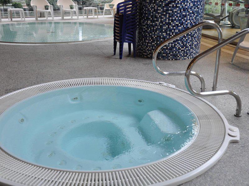 18D43D7E80716FE34E529D7D7A24D032