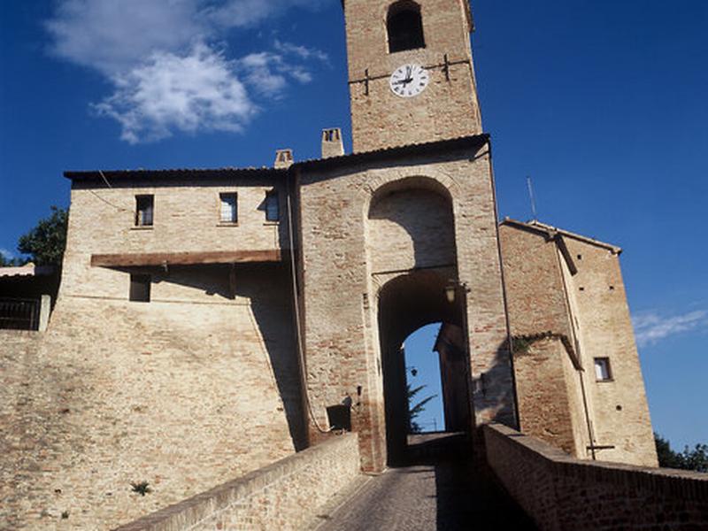 FDDEB6EA2541A3333FFB33FCC74189E1