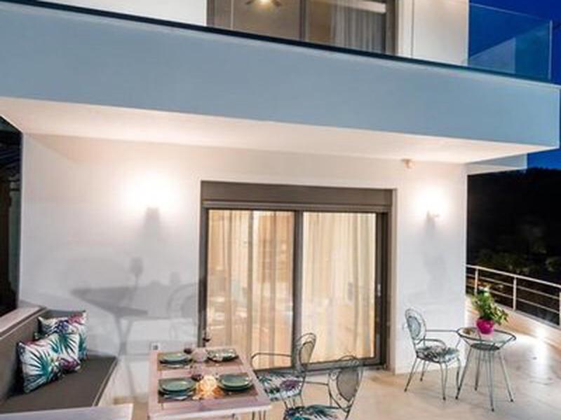 7512B225A42733BF694CA841D649234E