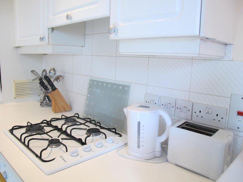 492CAE129309BE83F91A15029E8120D6