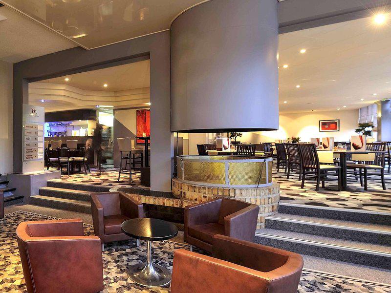 57A9967F25BCA3A34E4911E873EC351D