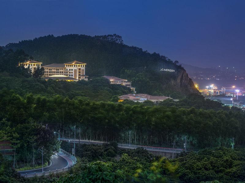 6B70D866A33A4199DAB6A9C81AD9D229