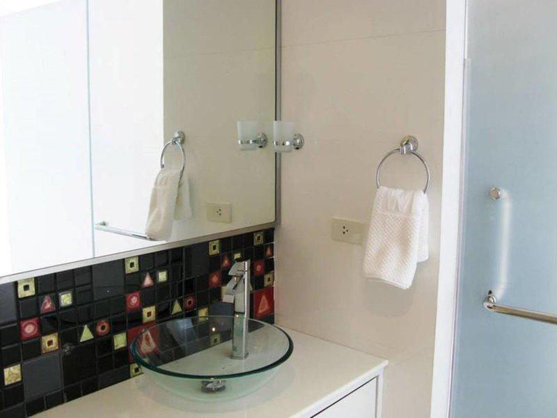 0E4FB70181B71CAAA864F32C8B3CAEEB