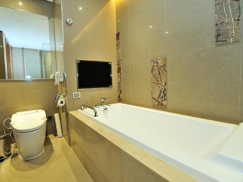 CF5FA37BDA9C5EB009C54245A4844FE7