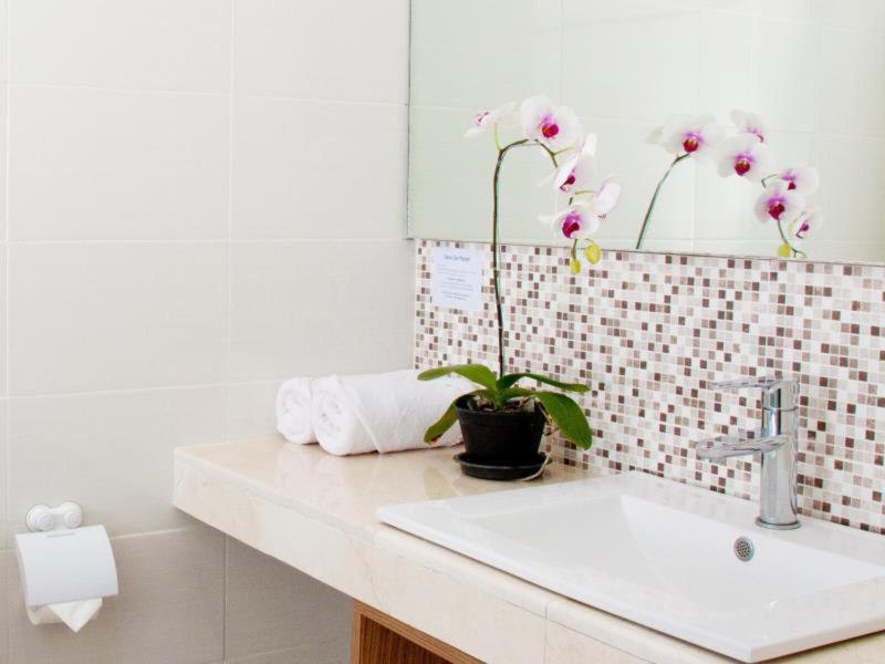 62D268017948917F4FAEB899E0B35329