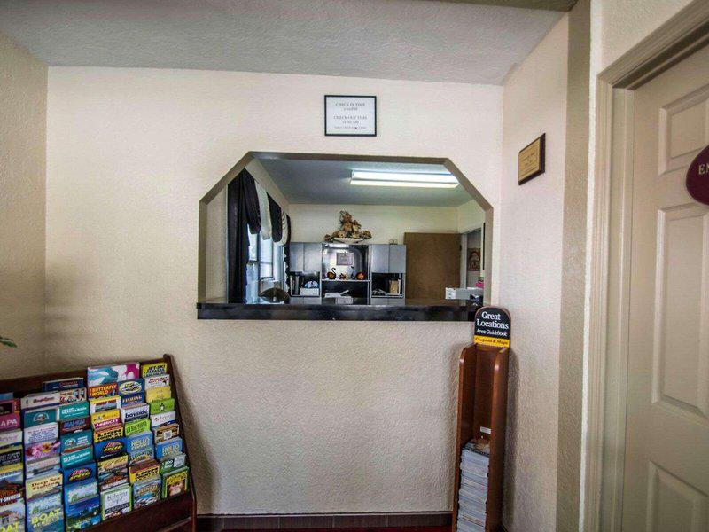 9E9F460714C6F500586464F0B0E61716