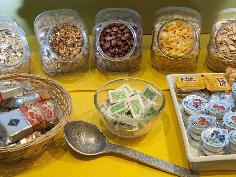 90ED78F40D76E05F366A013A191BFB8A