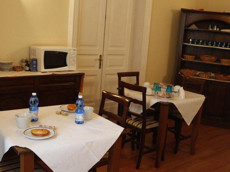 06D983C5106E5F660F479ED21E4488B4