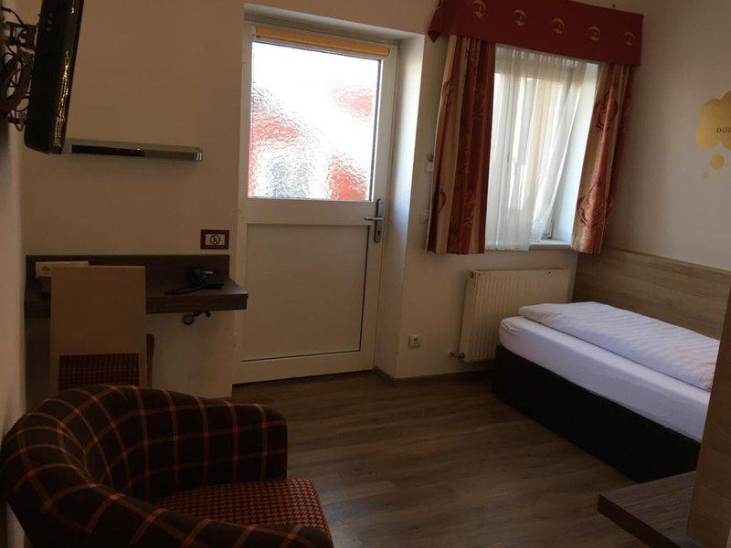 C834F8CE5F15EC3838D0DBEFA33E2FB2