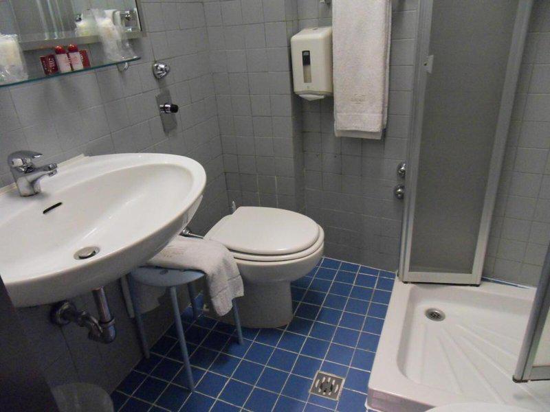 FC3CA7FBF815493C9A78363F3E6A9285