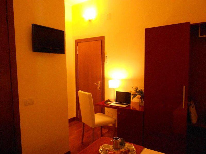 D14CC81F018E01D5E5678300AECF17E0