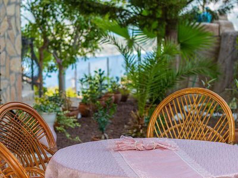 4DE2DCD06E382FB07EF64C403EF640F6