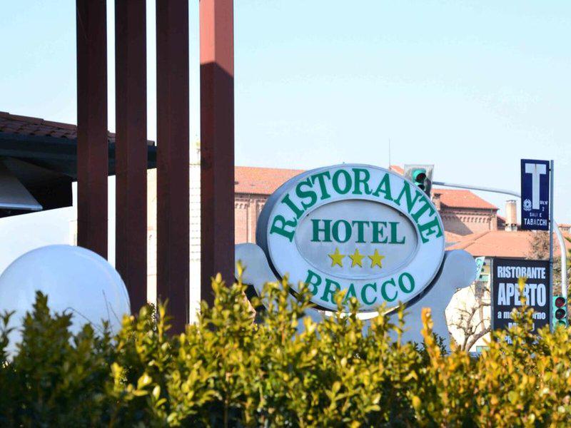 68610800C6B68DEC414CC40294342ED5