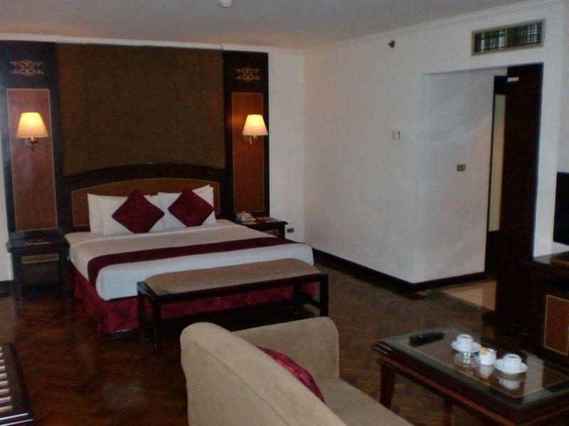 FD240794D8834DE80B07C61B546F9041