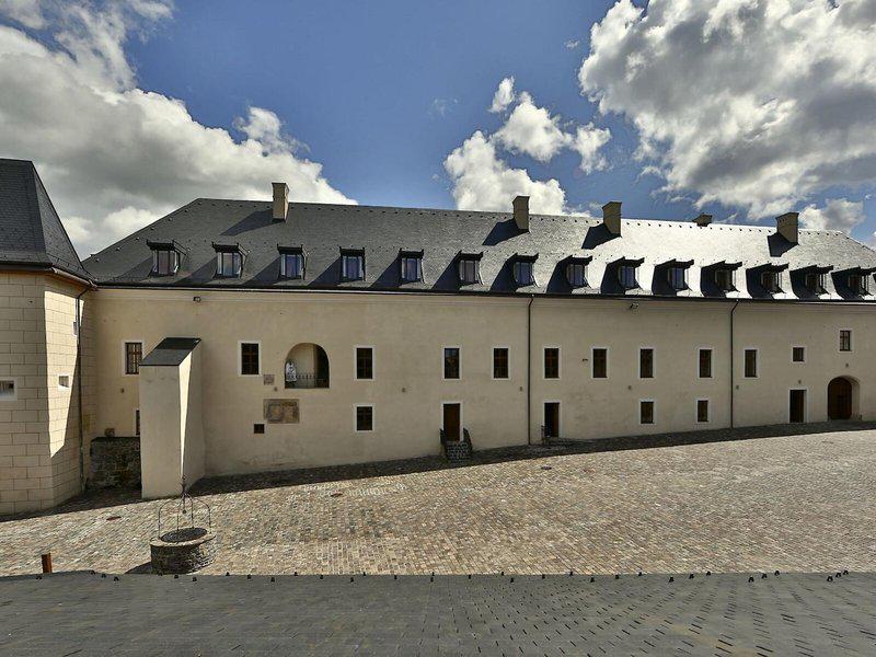 7733BD48665160EF800A7026DF39CB3B