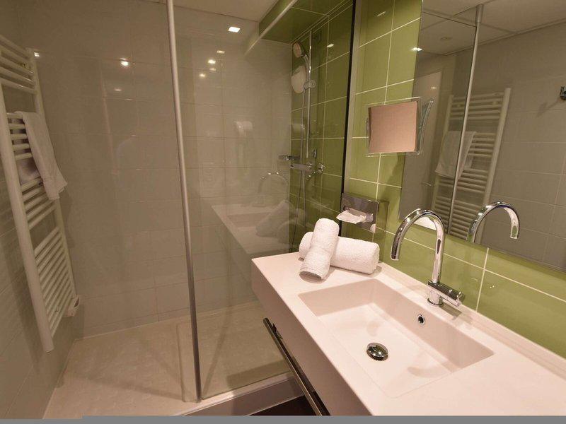 E5449E1AB86C1FCF242B6893DD3F06B0