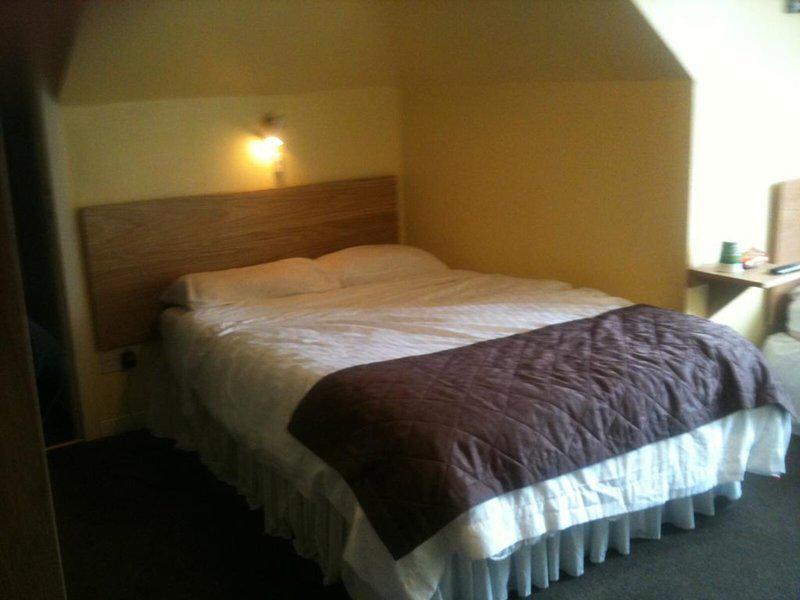 D8E7398ECFFFAAA251D72EA9B3F4FBC3