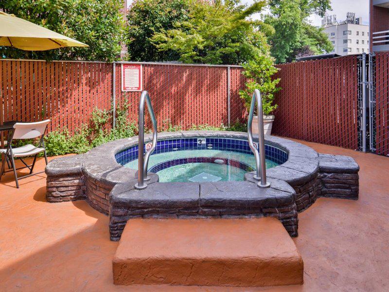 F3C50721C302C048E7152FA4A0B54D41