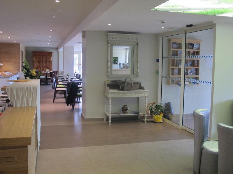 E6EE33E77CBD426B98FE2BAE19DB5CFC