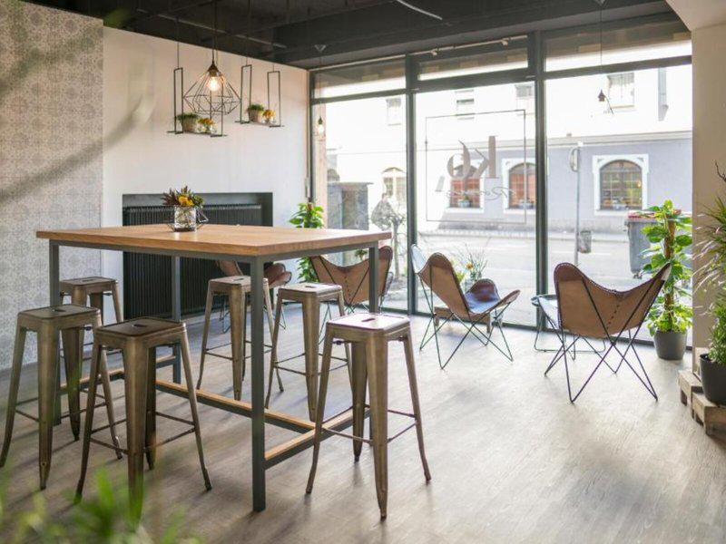 4C7A3AE1F42F7938E8ED6E192EA44227