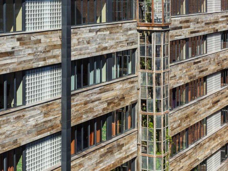 96CF8F6A848D27B3FBD3789F053ACA27