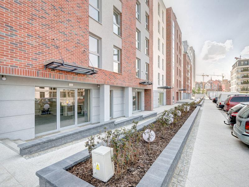 2C6BE64DBF816D435B1E591C5CEB6411