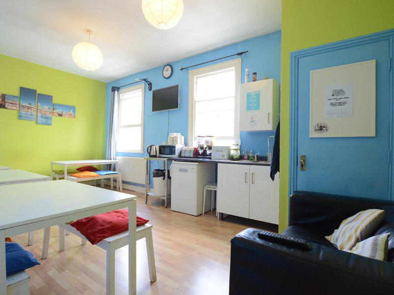 D0CF5A2C021B37A75529396A4D400D4C