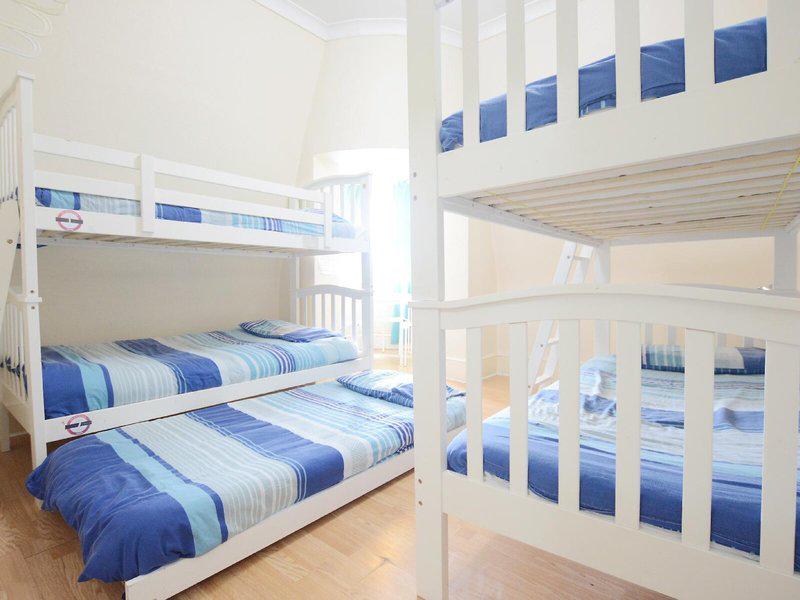 6CF92C4E28DC2E82B693AAAD03B74706