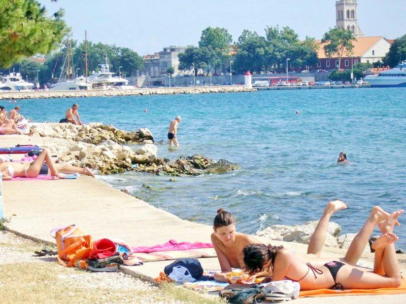 C1628DA231D63E7AD056AA6C177B8A56