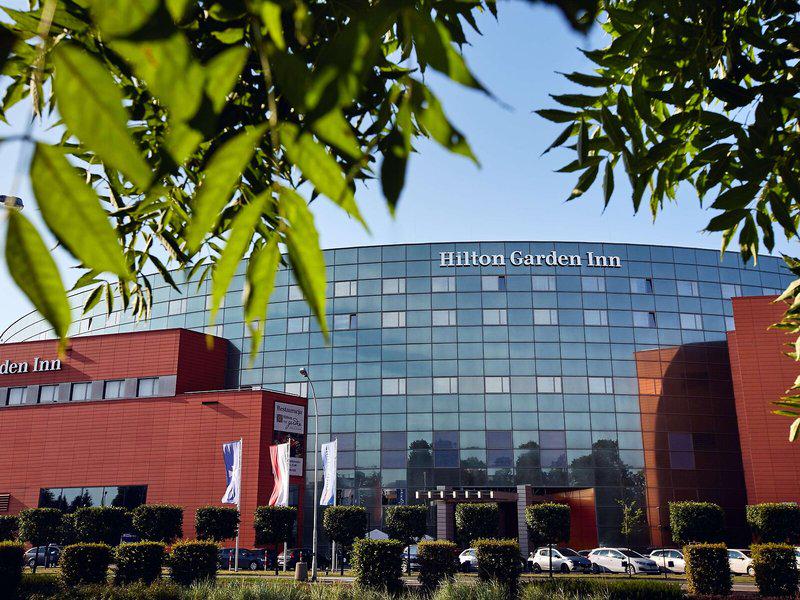 35A18F3E5021381B470CD58F4EC65EE4