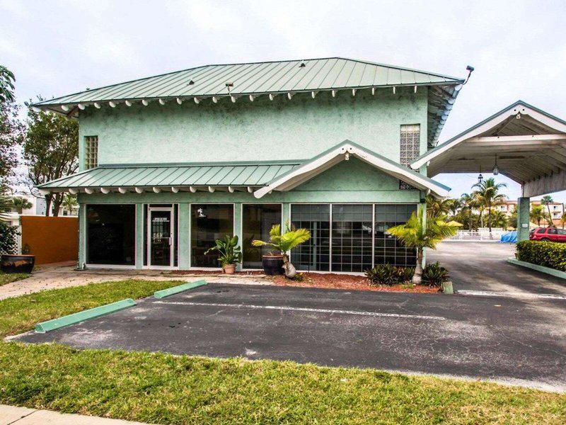 299CDBB570E00C3DA963C26B3EB6AD0B