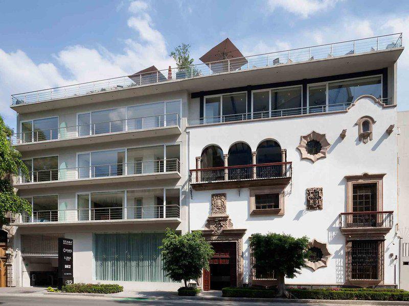 ABF85732979365F44D82362D95A7D066