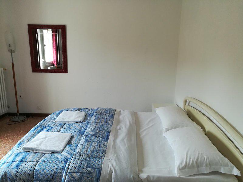 DB602F40B2BA7B27BBFF29A545DF027F