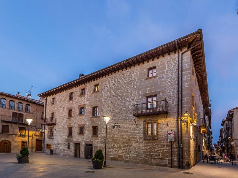 8D05B1F4DEBECDEB9C8650A80719AB79