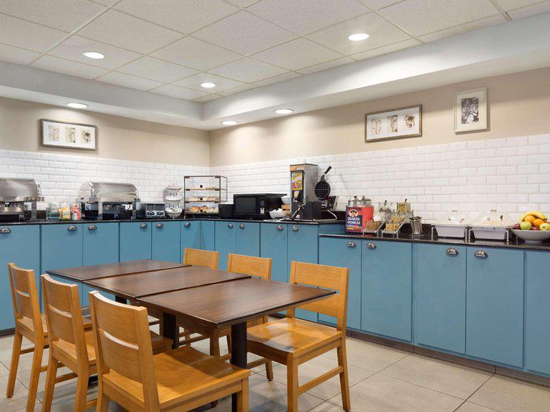 C79D53DD684F1F923D67709C92D19428