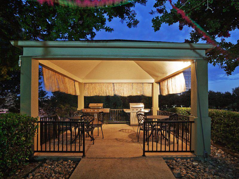 3356FF24EB211F22C53758908597791A