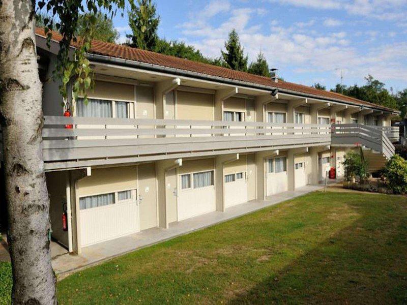 1468DAFBDBFA5304F0A0332B88E9B862