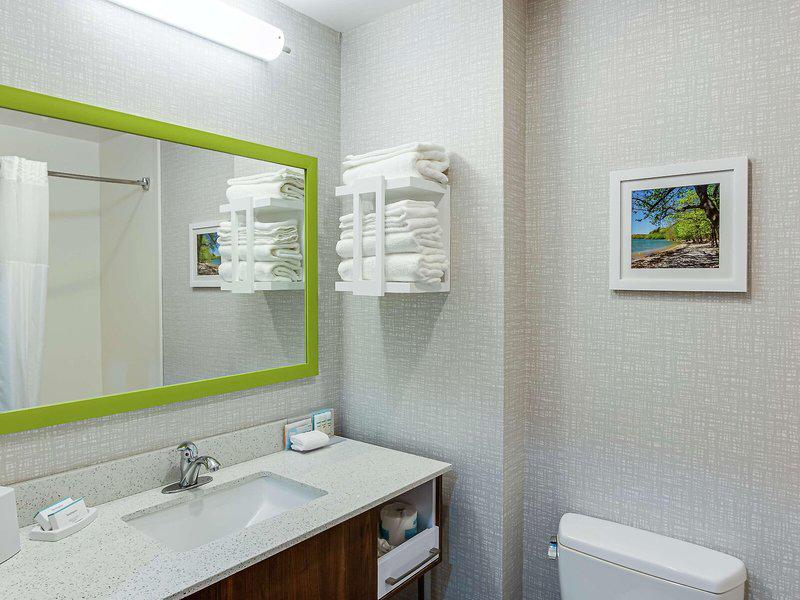 C627359F48B64B280A6FA01DC586B2D5