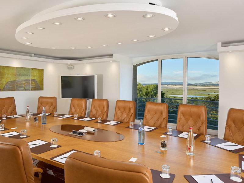 12B7D85CE871E4555E23A72B5B2685F3